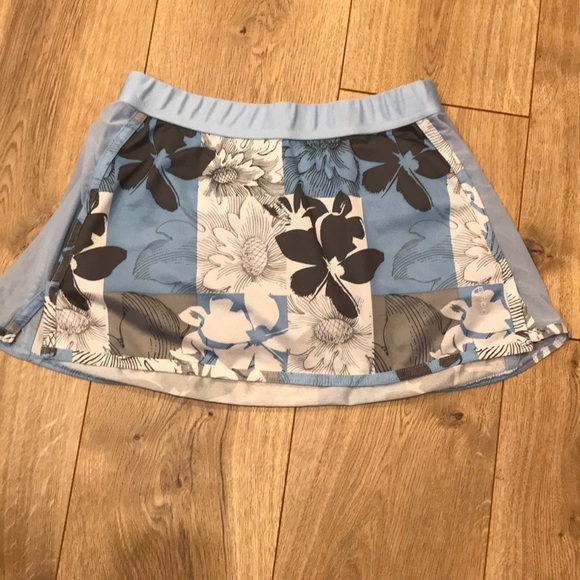 Brooks running skirt - Picture 2 of 9